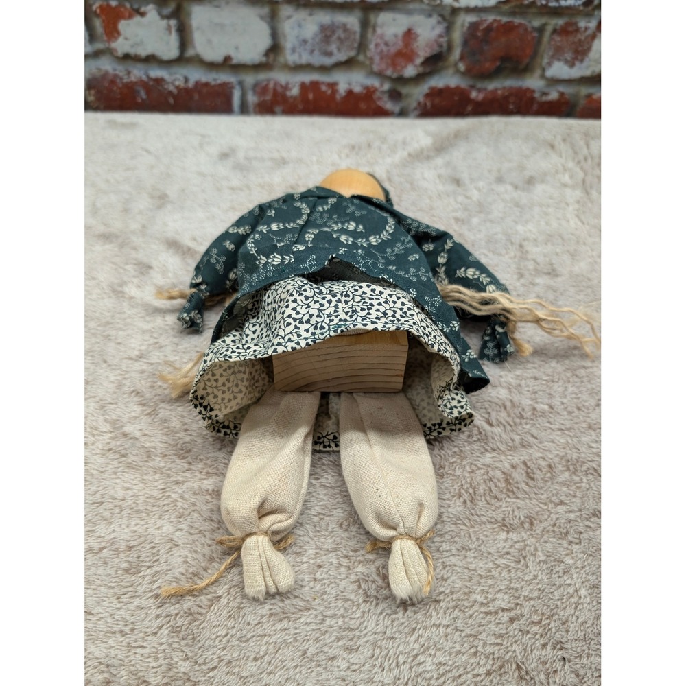 Handmade Primitive Bead Head Doll 80s Wood Block Body Shelf Sitter Green Dress - Picture 5 of 10